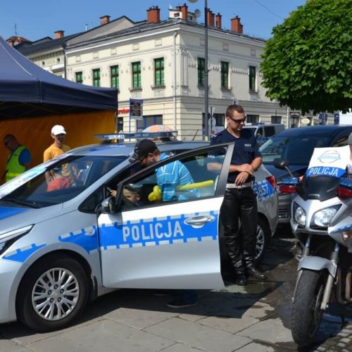 Inauguracja „Bezpiecznych Wakacji 2017” z sądeckimi policjantami