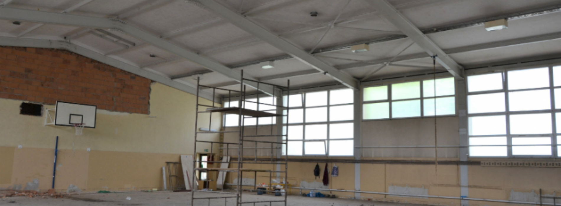 Sprawdziliśmy jak przebiegają postępy prac remontowych sali gimnastycznej